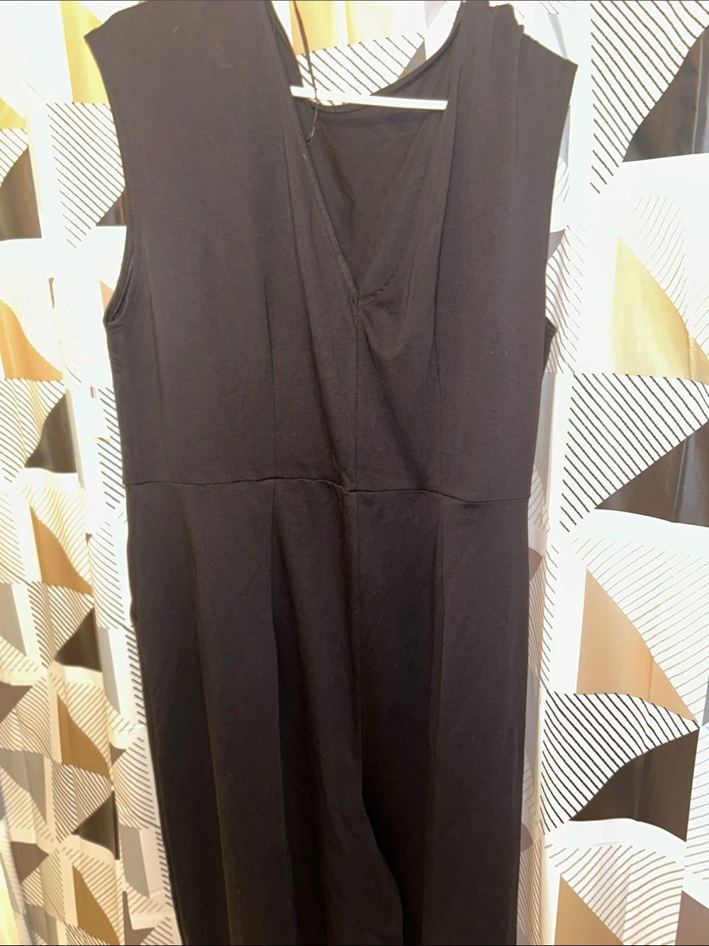 Old Navy Black Sleeveless V-Neck Midi Jumper